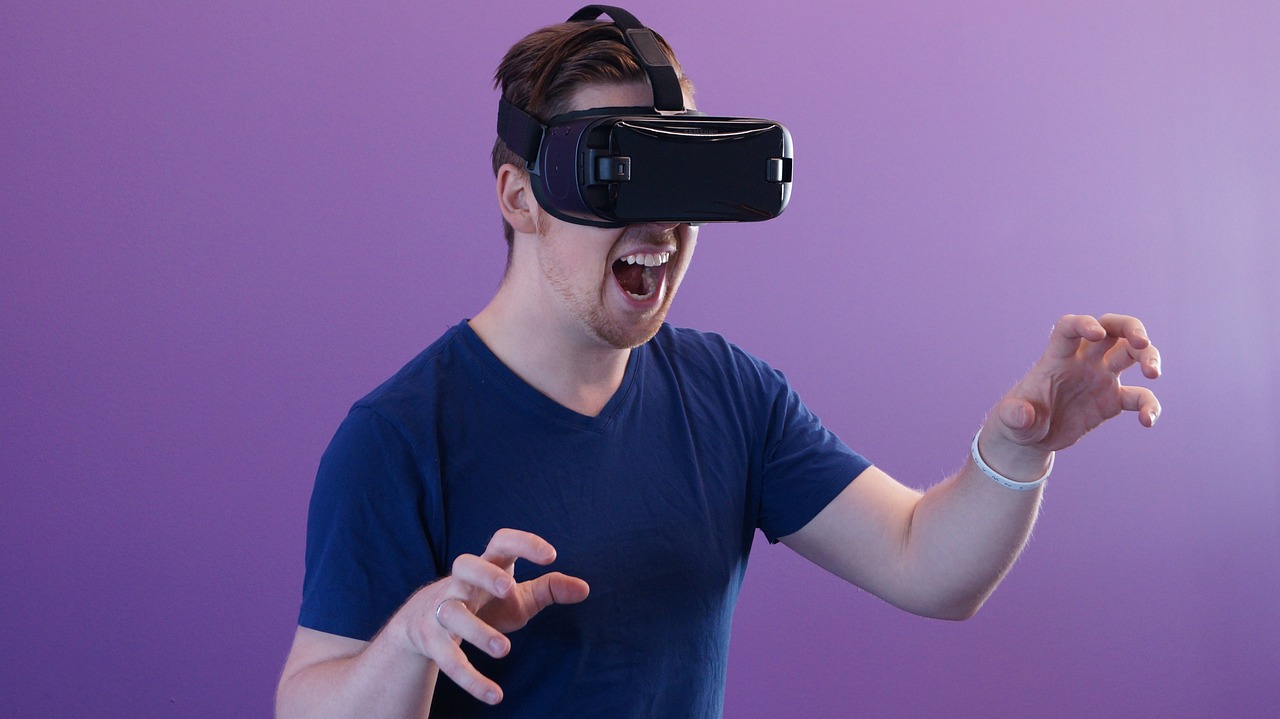How Augmented Reality is Used in Scientific Education